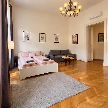 Elizabeth Apartmán